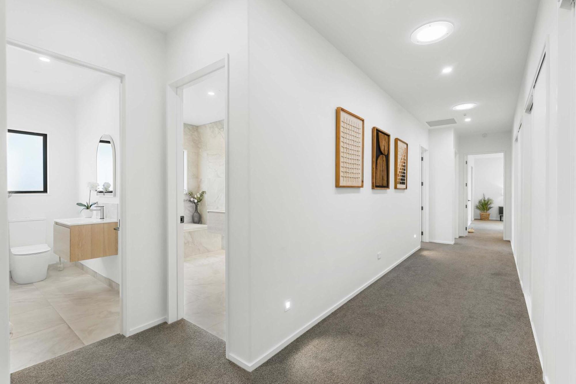 5-bed Luxury Living At It's Finest That Sleeps 10 Holiday home *