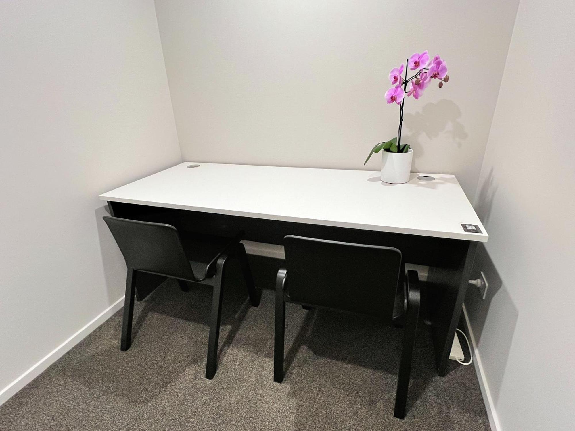 Modern With 2 Ensuites Only 17 Minutes To And Chc Airport Holiday home *