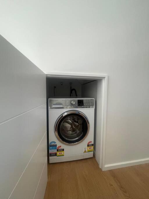 Luxury And Serene 2 Bed Near Cbd With Parking * Christchurch