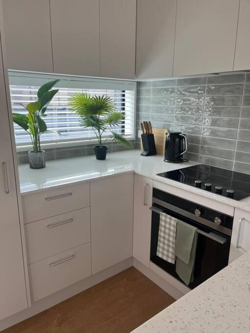 Luxury And Serene 2 Bed Near Cbd With Parking *