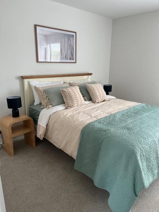 Holiday home Luxury And Serene 2 Bed Near Cbd With Parking *