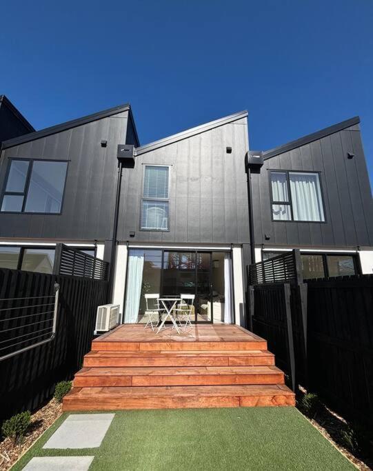 Luxury And Serene 2 Bed Near Cbd With Parking Holiday home *