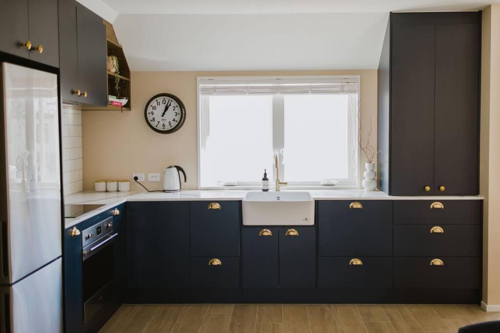 Apartment Charming City Central Coach House Christchurch