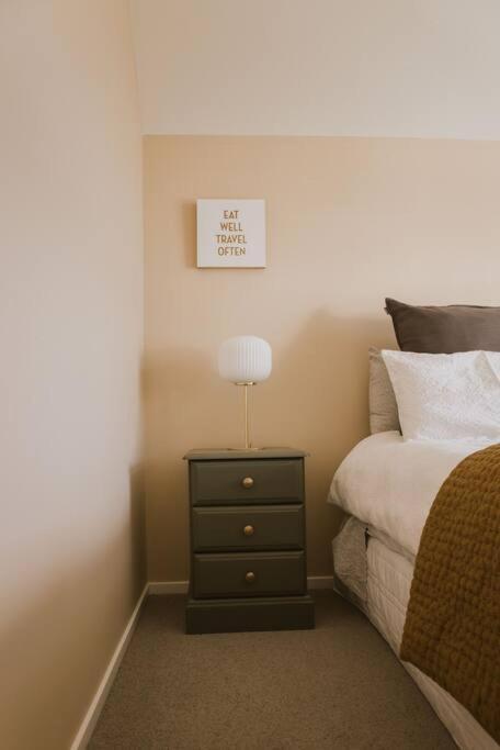 Charming City Central Coach House Christchurch