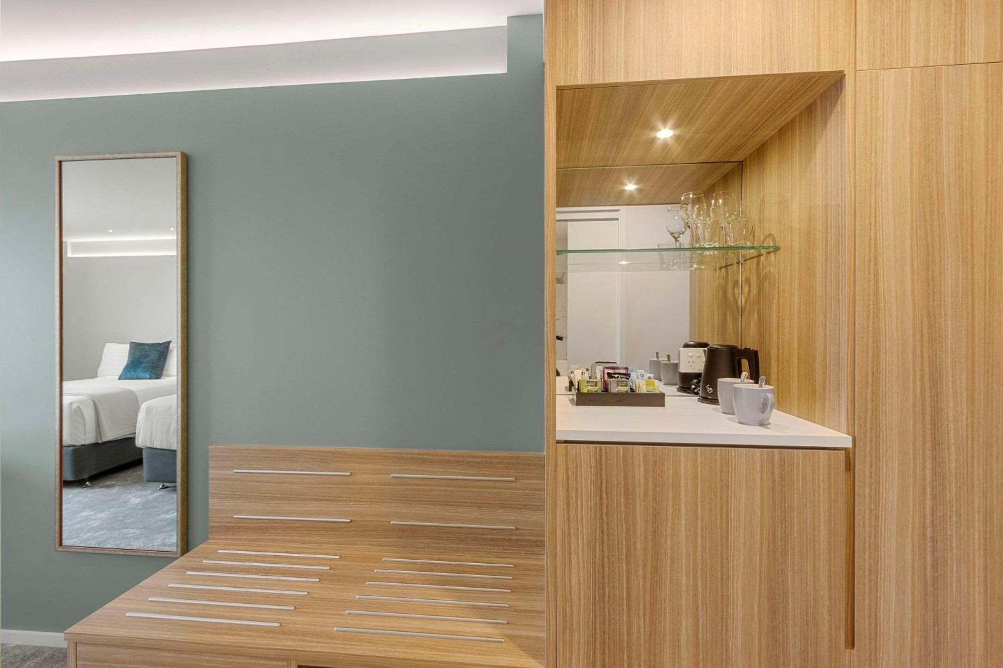 Elms Christchurch, Ascend Collection Hotel 4*