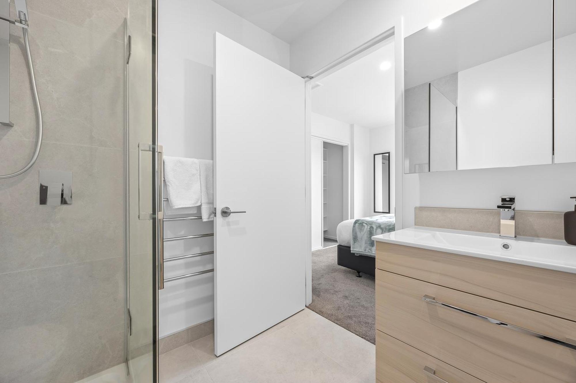 Urban Elegance Retreat *