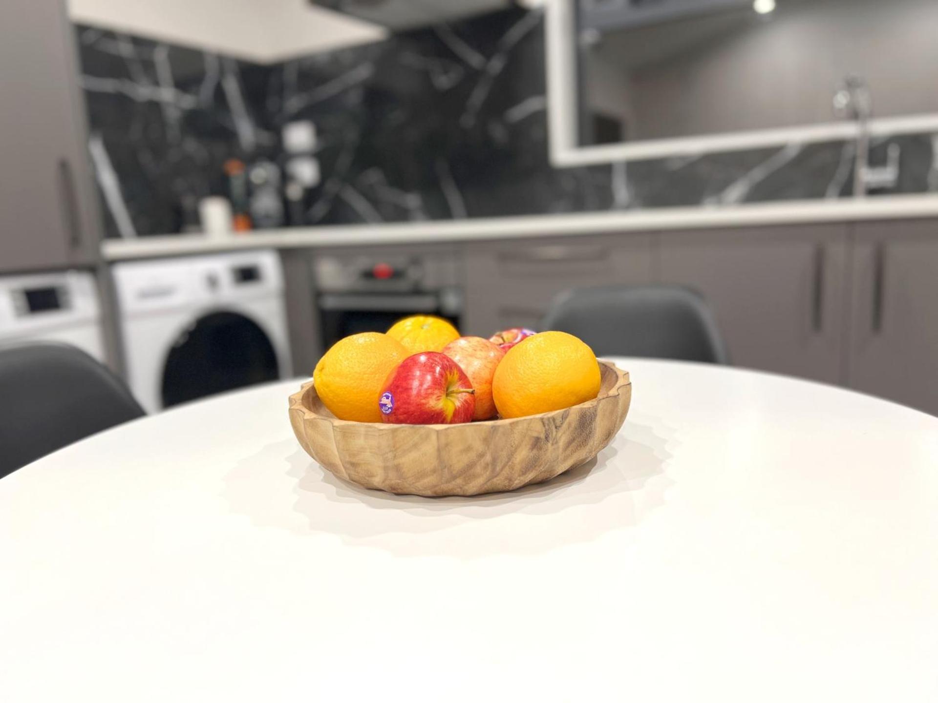 Modern With 2 Ensuites Only 17 Minutes To And Chc Airport