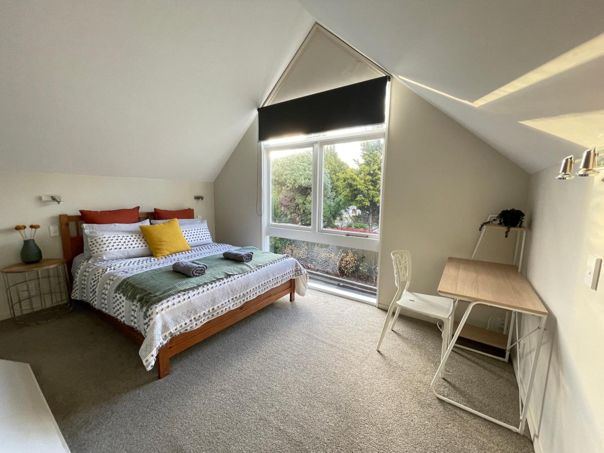 3bdrm House W/ Carpark Holiday home *