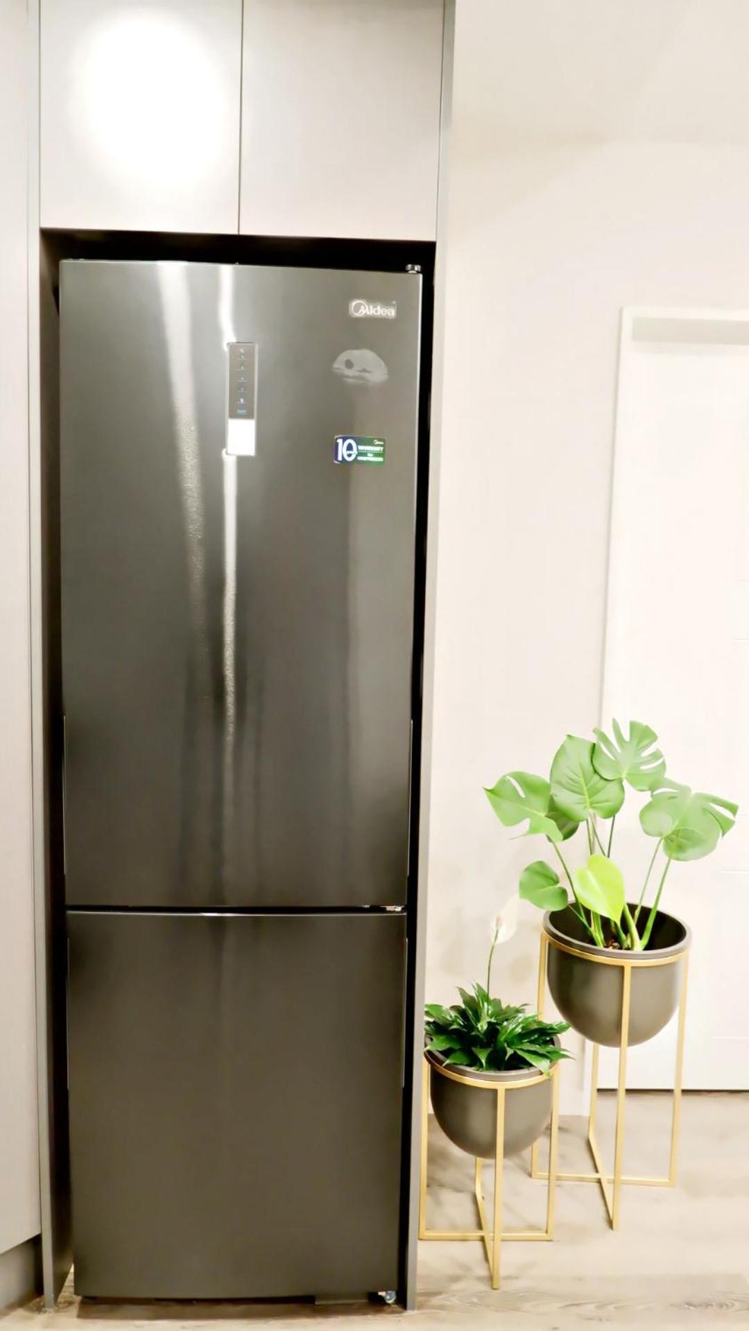 Modern With 2 Ensuites Only 17 Minutes To And Chc Airport Holiday home Christchurch
