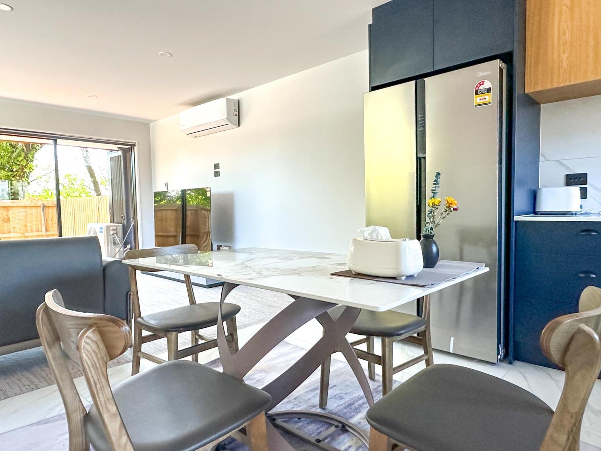 Brand New 3br Opposite To Uc