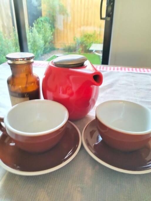 Cozy 2 Bed Cbd Retreat By Latimer Square Holiday home Christchurch