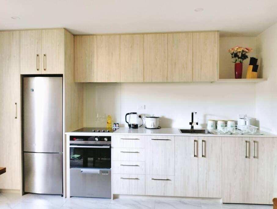 Cozy 2 Bed Cbd Retreat By Latimer Square * Christchurch
