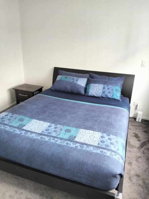 Cozy 2 Bed Cbd Retreat By Latimer Square