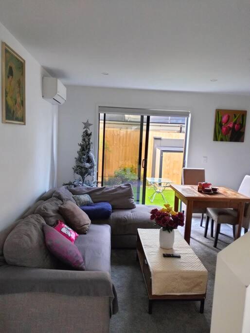 Cozy 2 Bed Cbd Retreat By Latimer Square * Christchurch