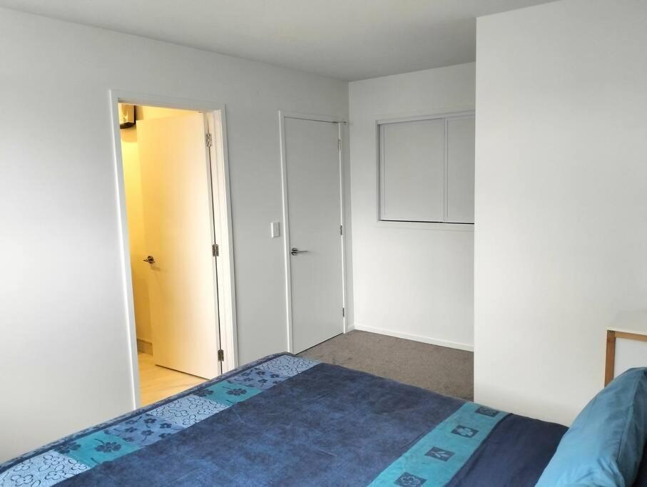 Holiday home Cozy 2 Bed Cbd Retreat By Latimer Square Christchurch