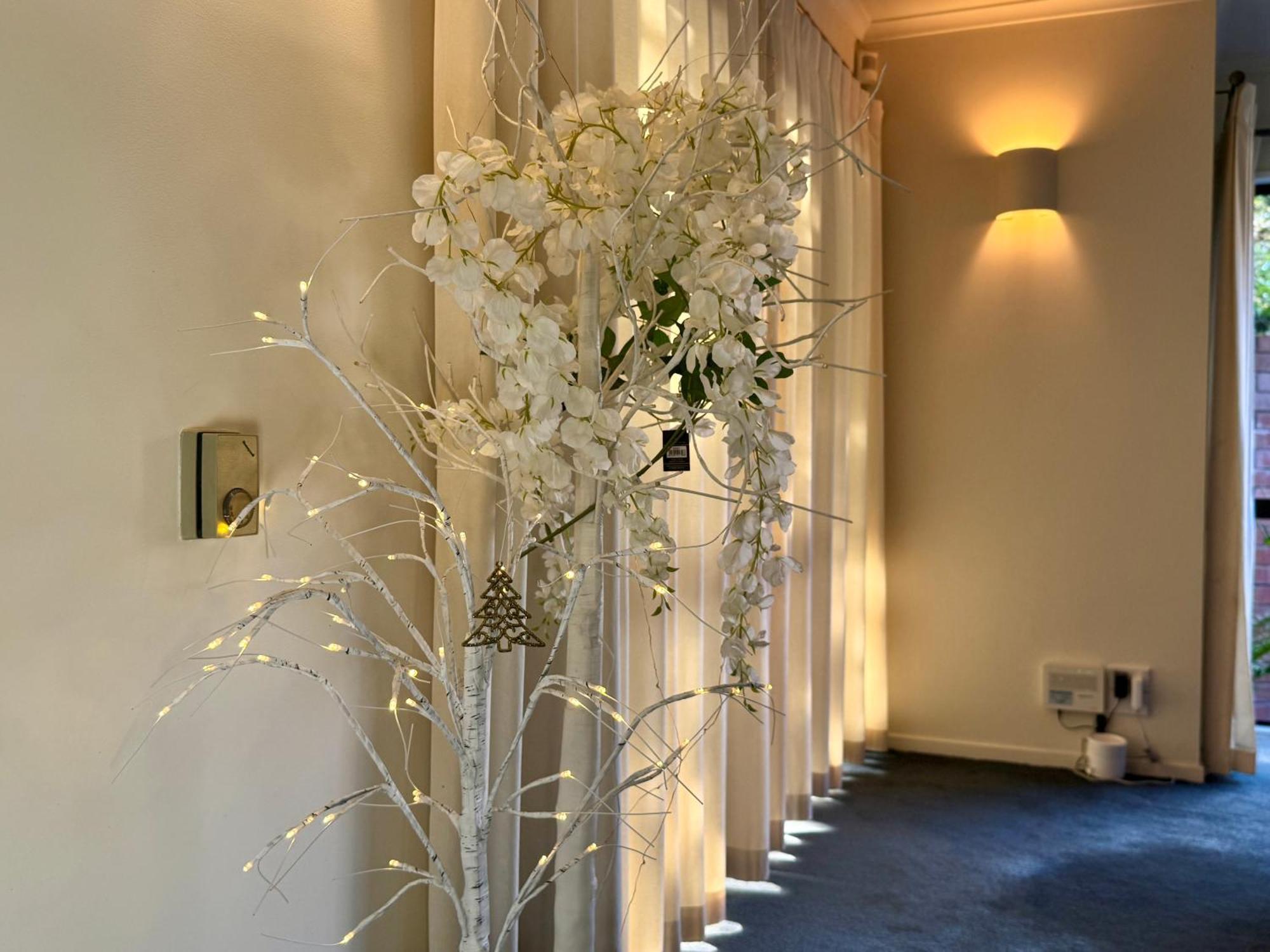 Fendalton Rose Garden Retreat Christchurch