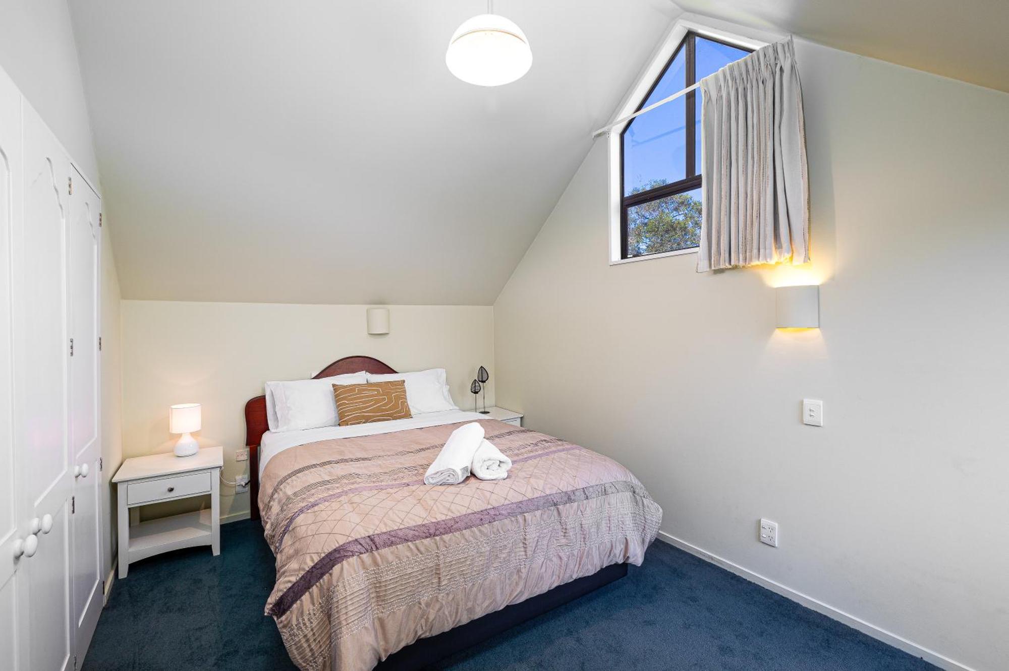 Fendalton Rose Garden Retreat