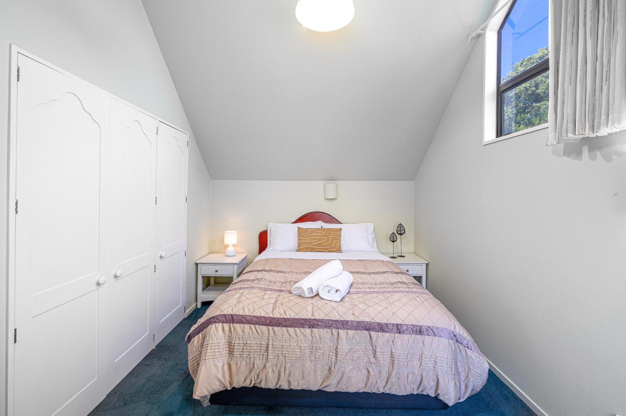 Fendalton Rose Garden Retreat *