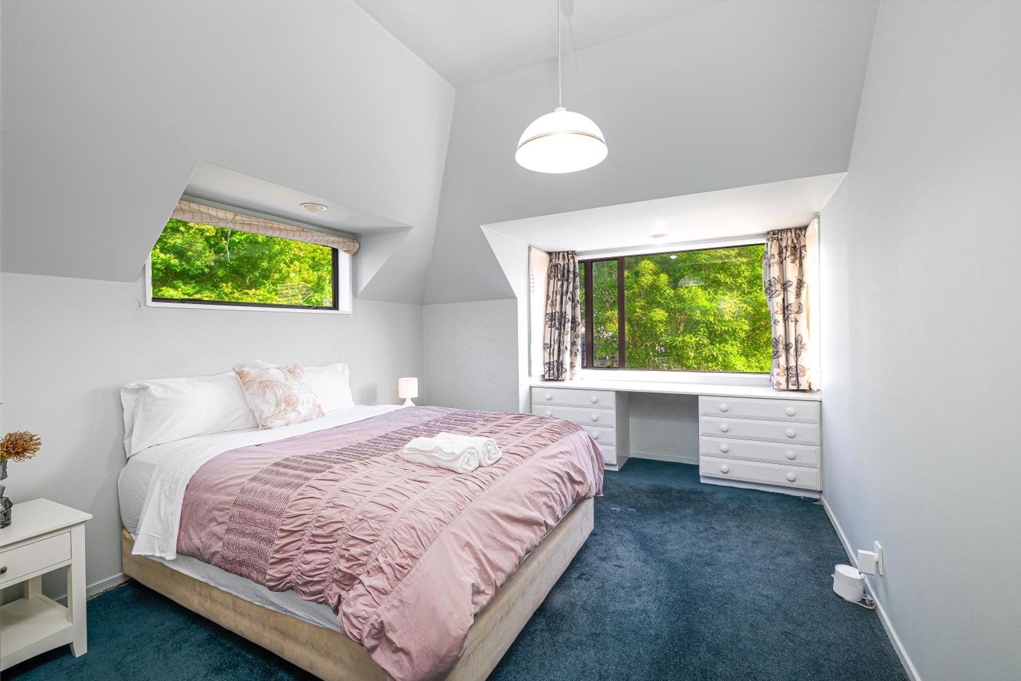 Fendalton Rose Garden Retreat *