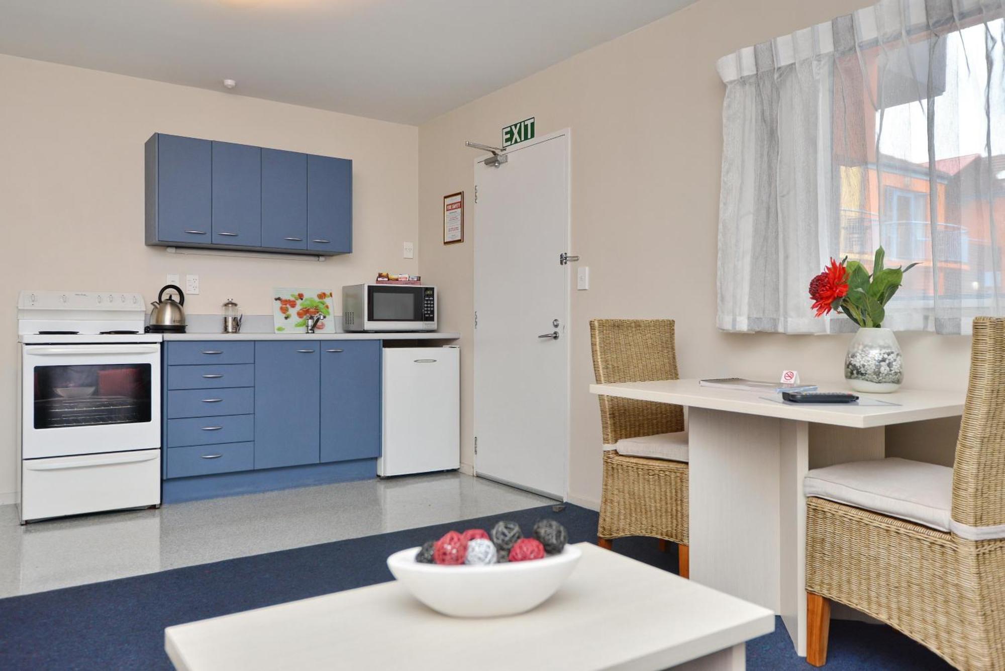 Addington Court 4*