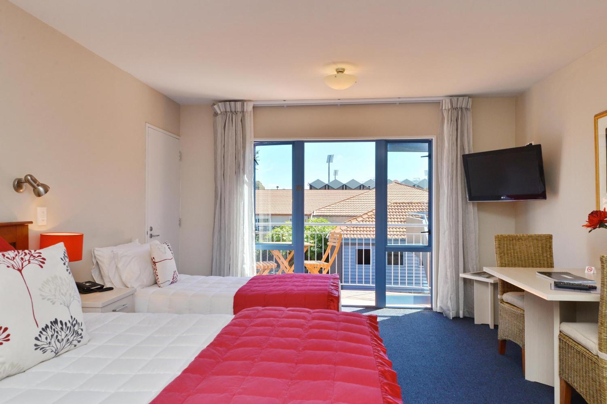 Addington Court 4*