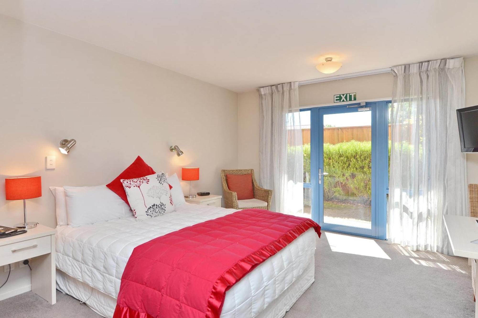 Addington Court Motel 4*