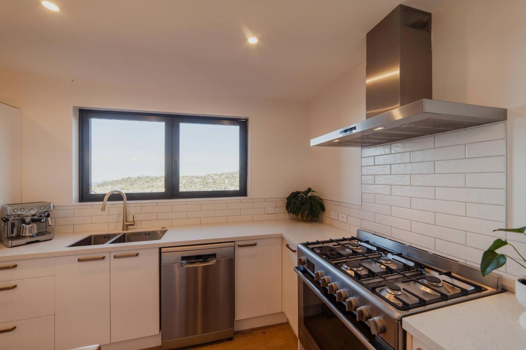 Holiday home The Ultimate Cecil Wood - Hot Tub Bbq & Views Christchurch