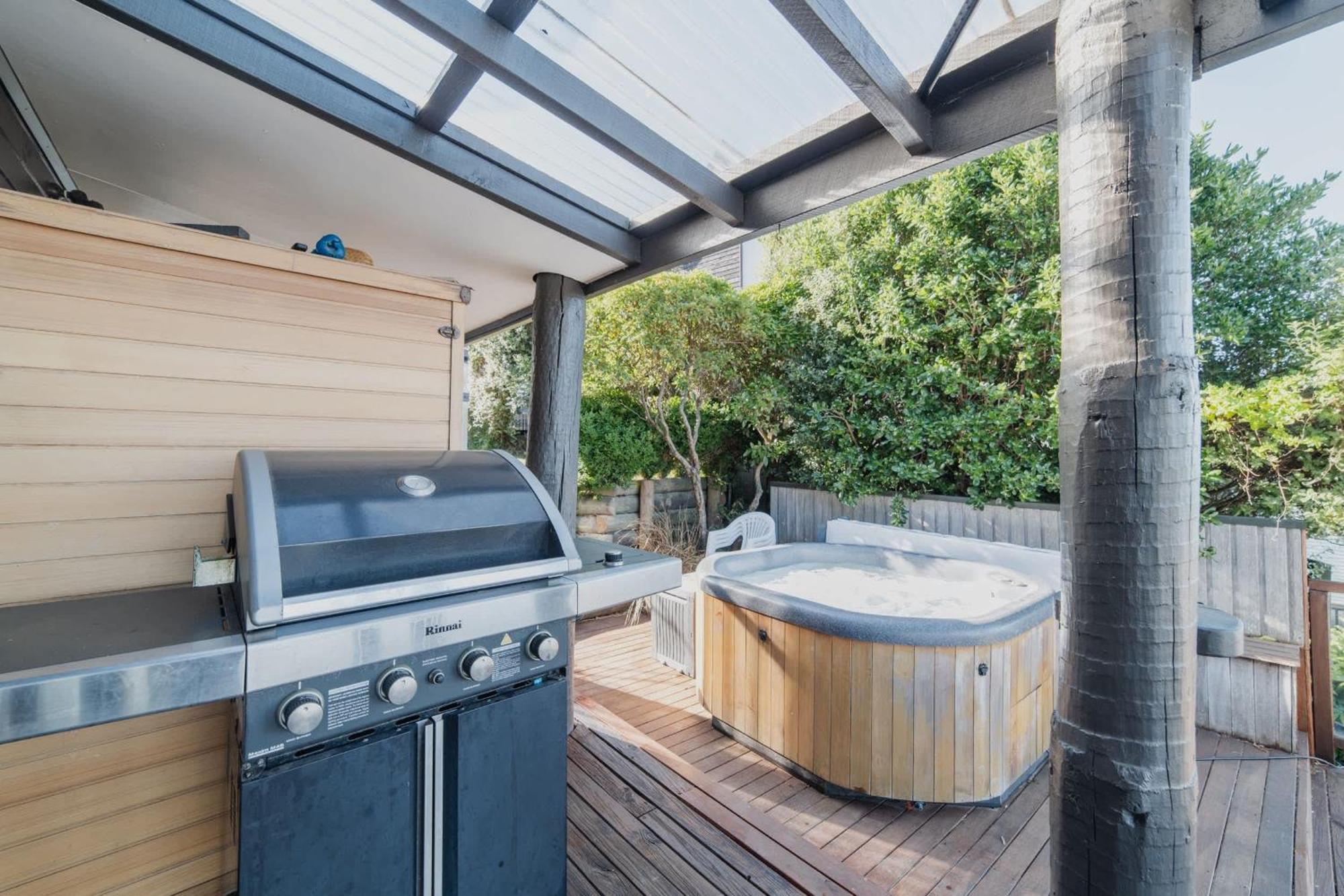 The Ultimate Cecil Wood - Hot Tub Bbq & Views