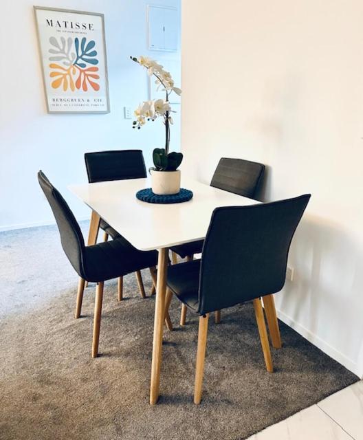 Modern Luxury -cbd Christchurch