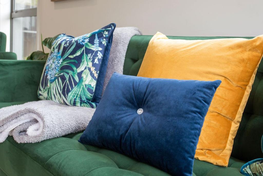 Immaculate Presentation, Carpark Apartment