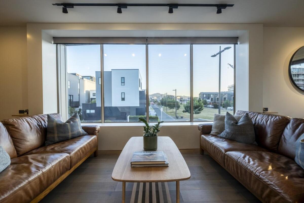 Premium 3bed With Gated 2 Car Parks *