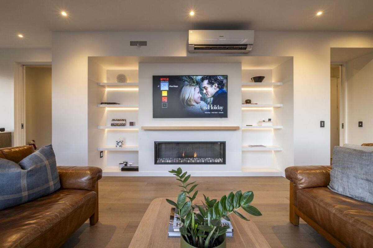 Premium 3bed With Gated 2 Car Parks Christchurch