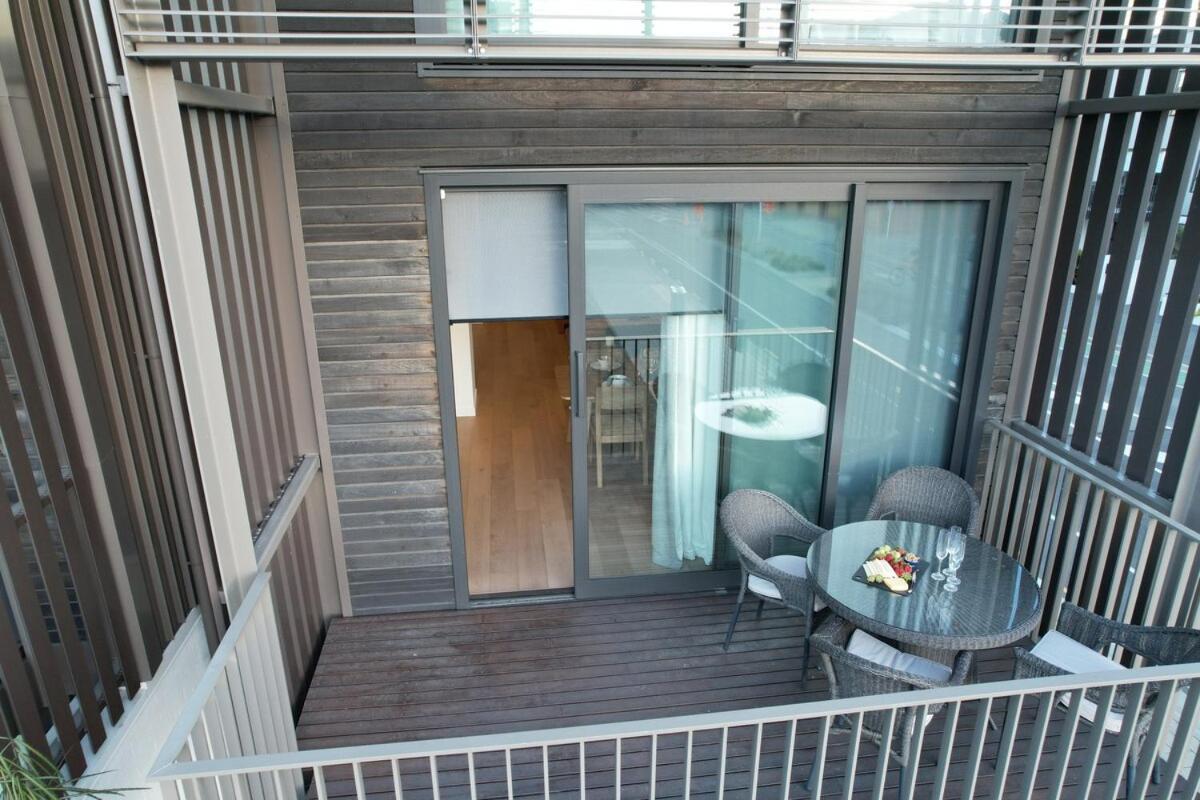 Apartment Premium 3bed With Gated 2 Car Parks *
