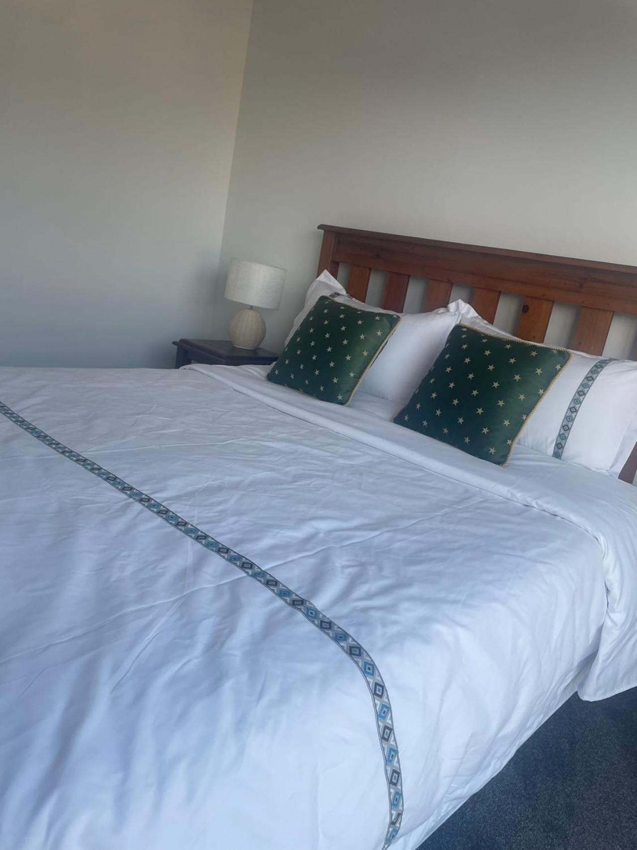 A Hidden Gem Near Hagley Park In * Christchurch