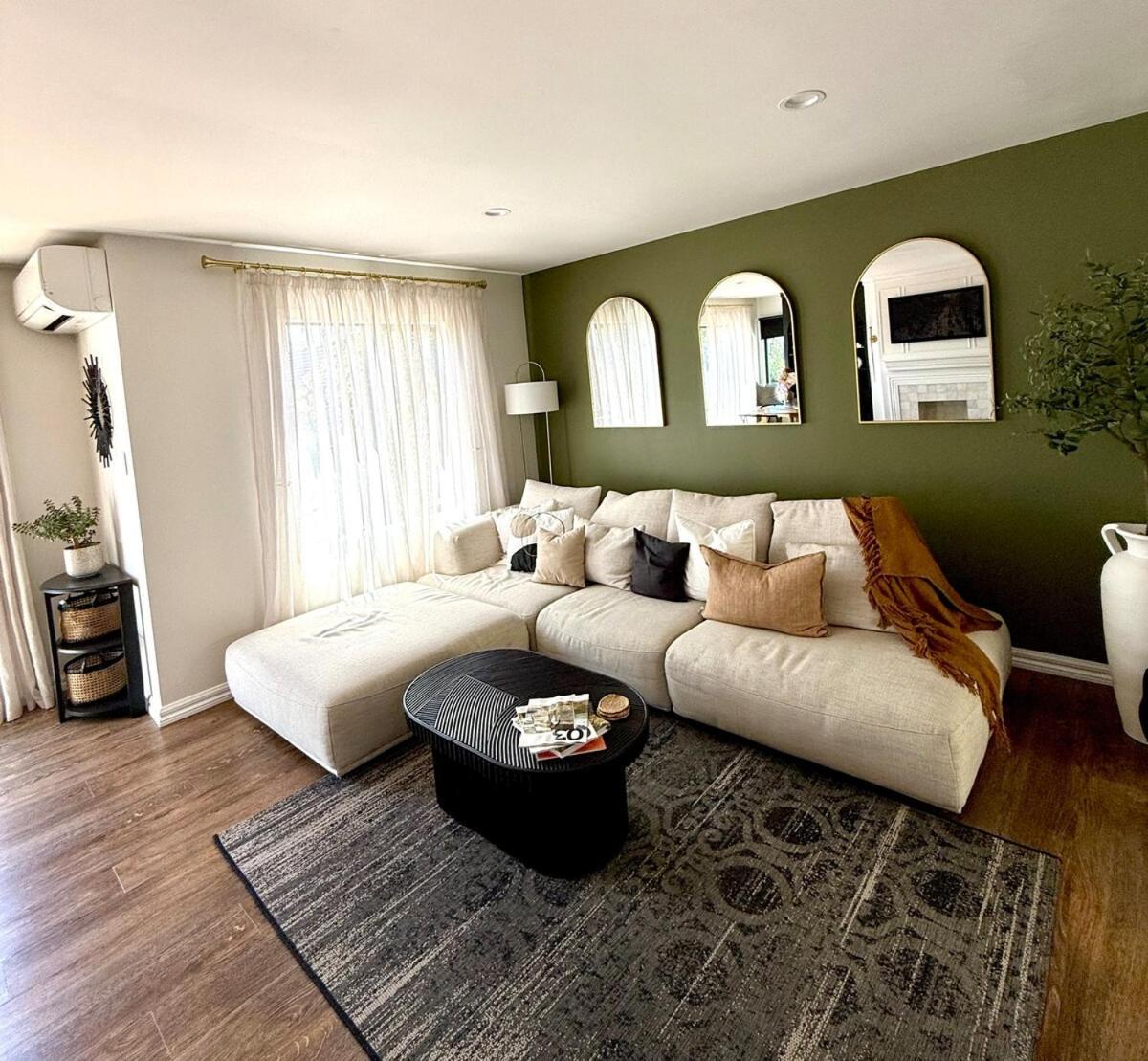 Cozy Nest On Manchester Apartment *