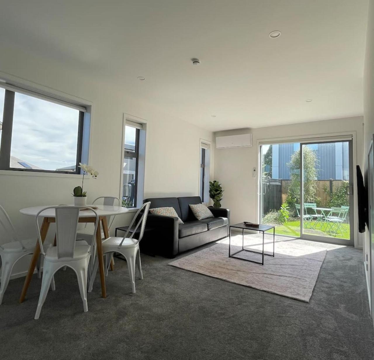Stylish On Mohua Holiday home *
