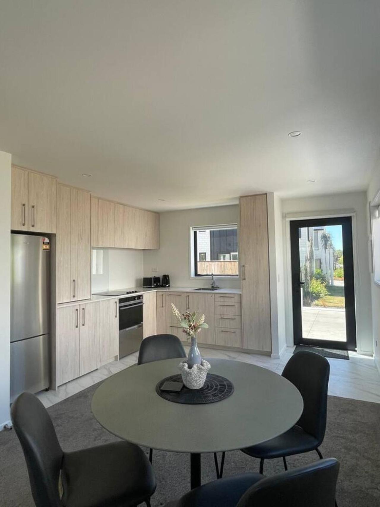 Mohua 2 Bed 1 Bath Retreat * Christchurch