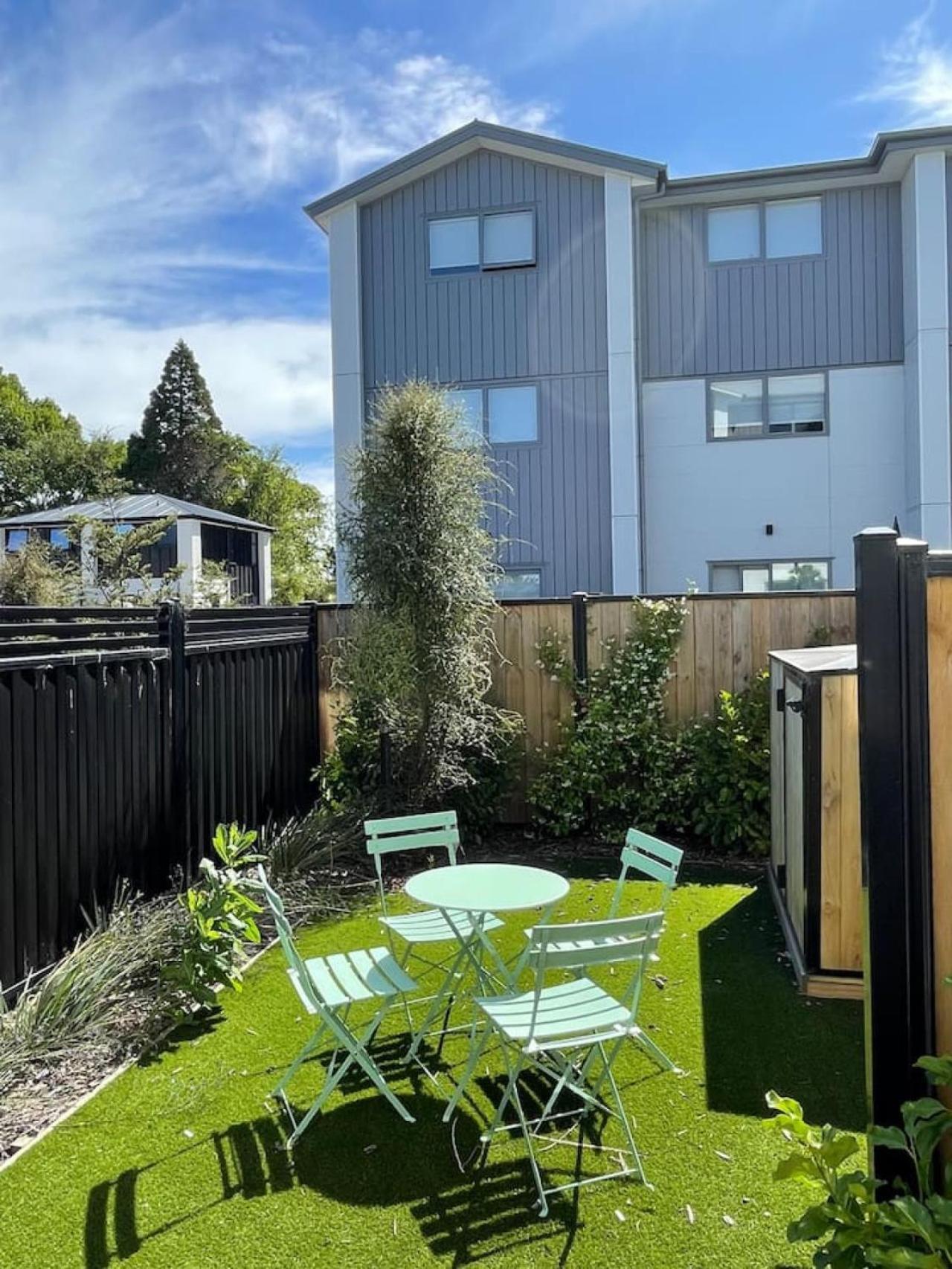 Stylish On Mohua Holiday home *