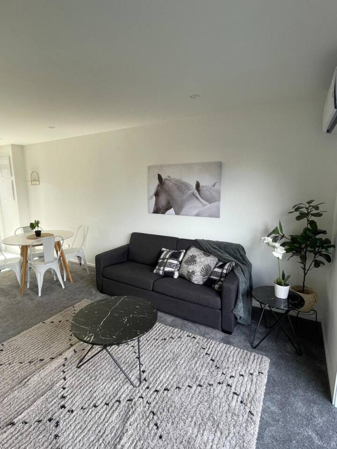 Lovely Mohua Sanctuary Holiday home Christchurch