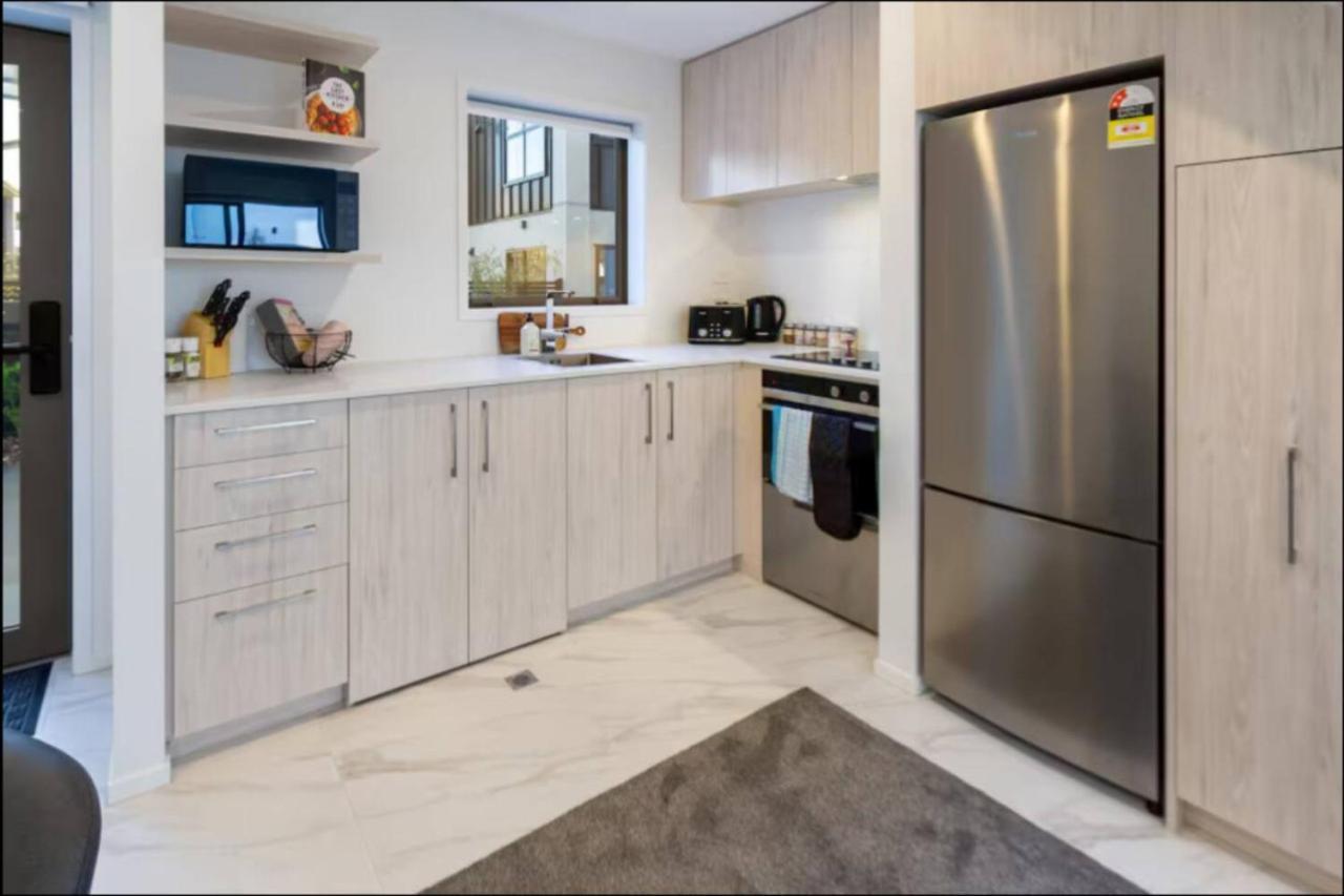 Lovely 2 Bed 2 Bath