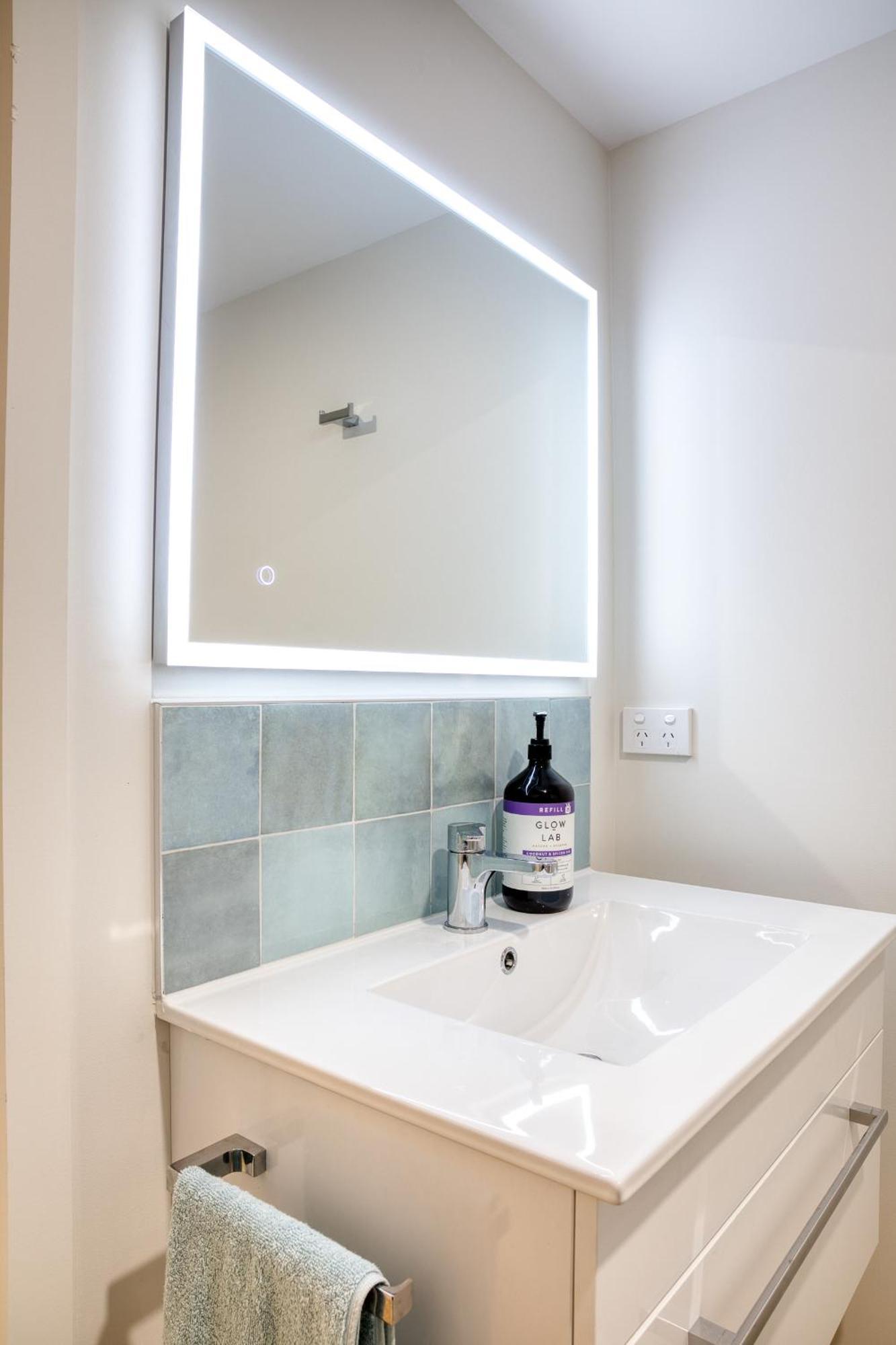 Holiday home Classy Modern Unit Close To Airport, Shops And Bus Christchurch