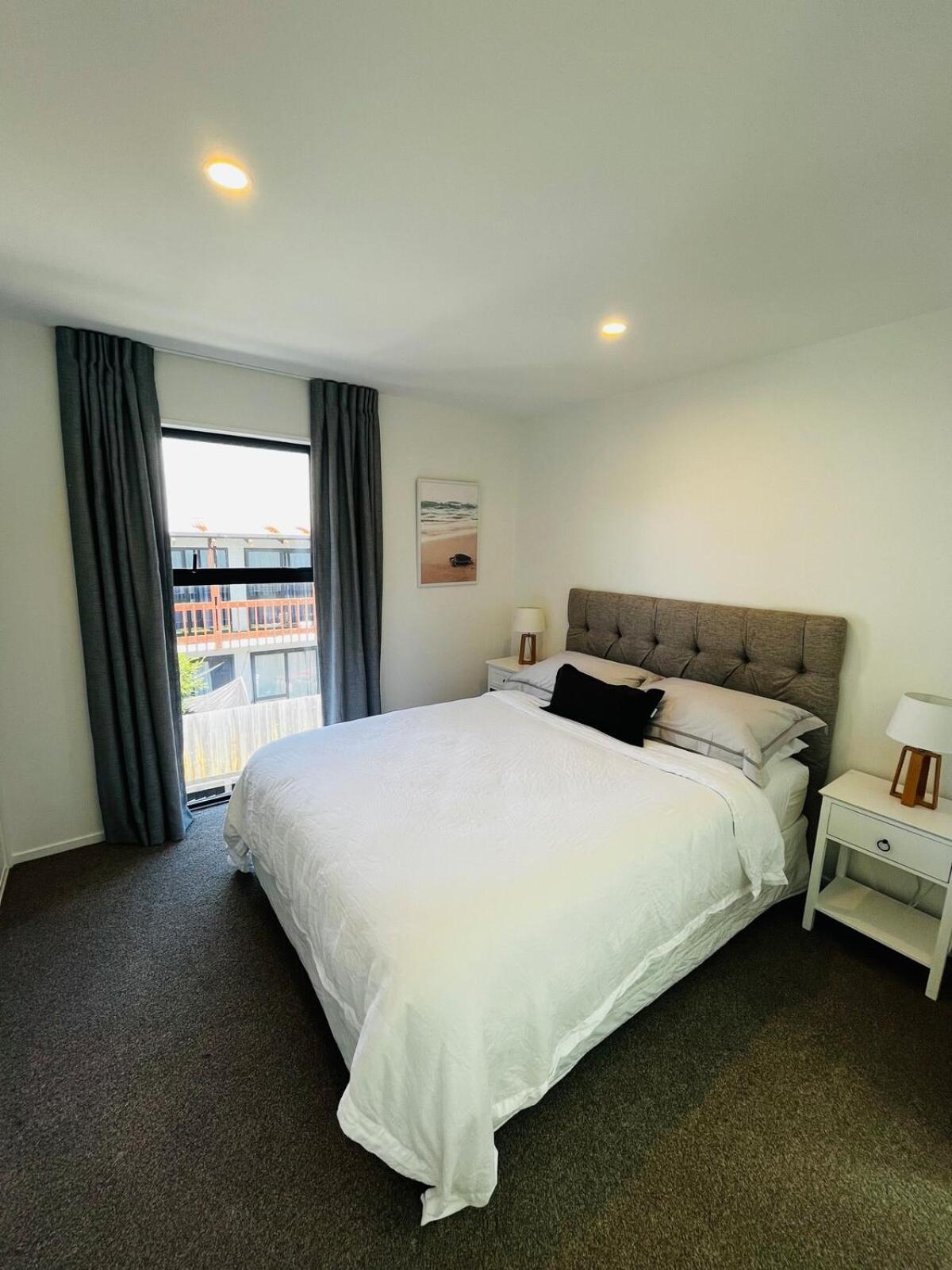 Apartment New 2bed2bath Townhouse With Parking By Hagley Park