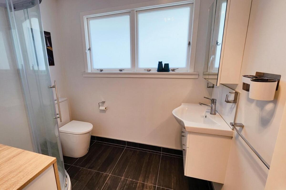 Holiday home Spacious 5bdr 2ba 2lr Sleepout Family *