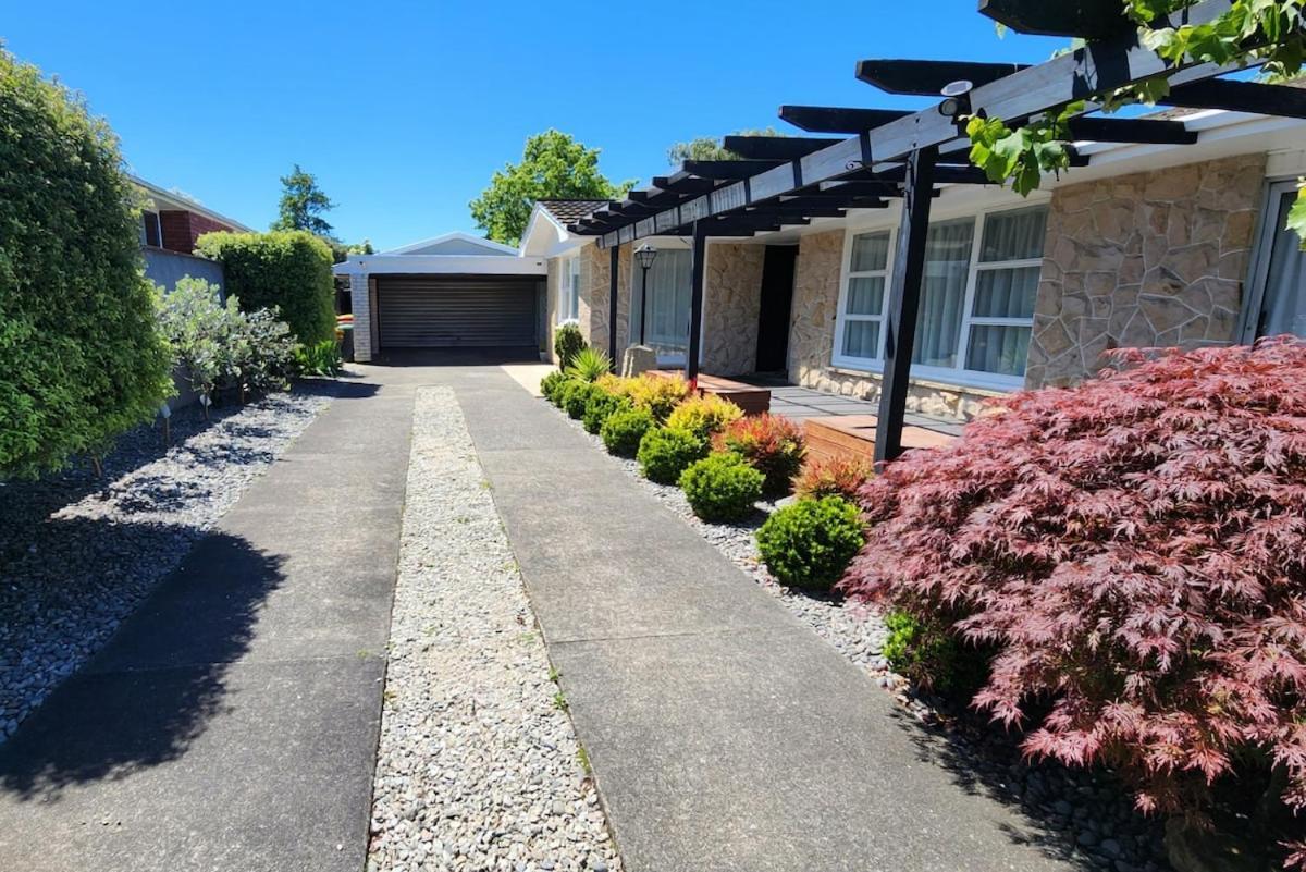Spacious 5bdr 2ba 2lr Sleepout Family *