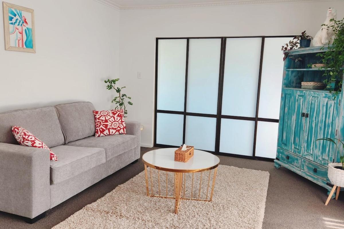 Spacious 5bdr 2ba 2lr Sleepout Family Holiday home *