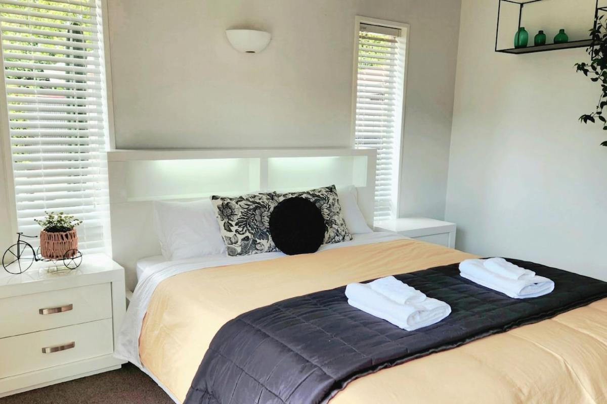 Spacious 5bdr 2ba 2lr Sleepout Family Christchurch