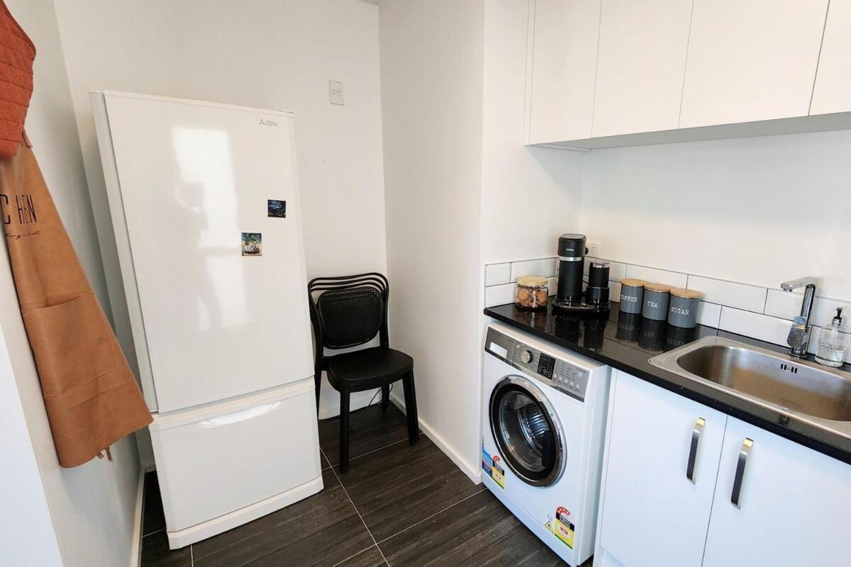 Spacious 5bdr 2ba 2lr Sleepout Family *