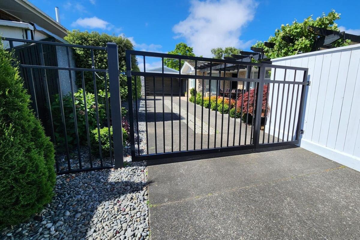 Spacious 5bdr 2ba 2lr Sleepout Family * Christchurch