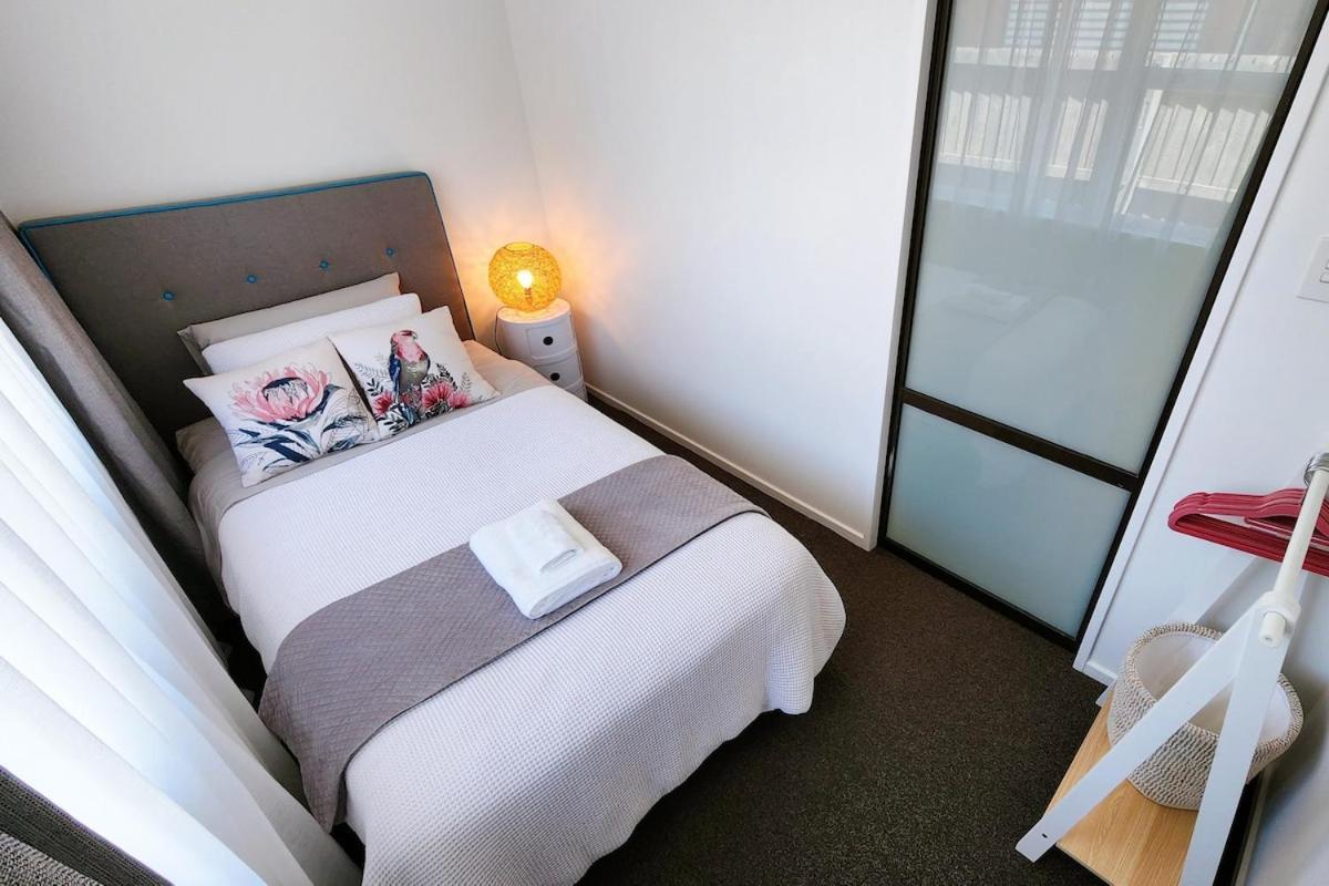 Spacious 5bdr 2ba 2lr Sleepout Family