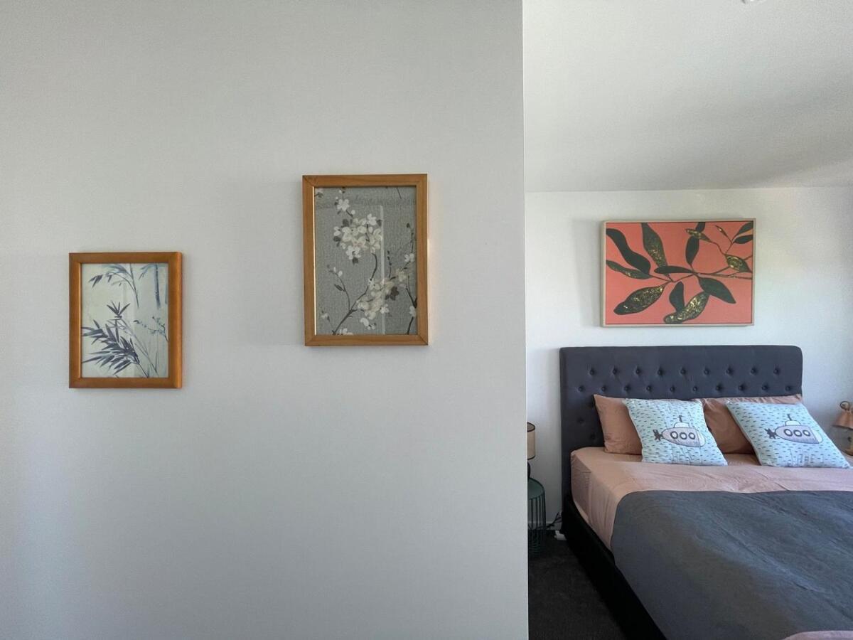 The Gilded Cross - Luxury Cbd 3 Bedrooms Apartment *